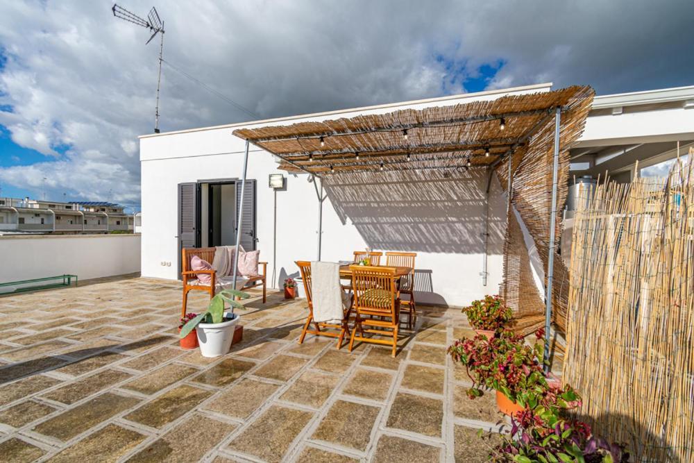 La Terrazza Di Zoe - Castromediano Vila Cavallino di Lecce Exterior foto