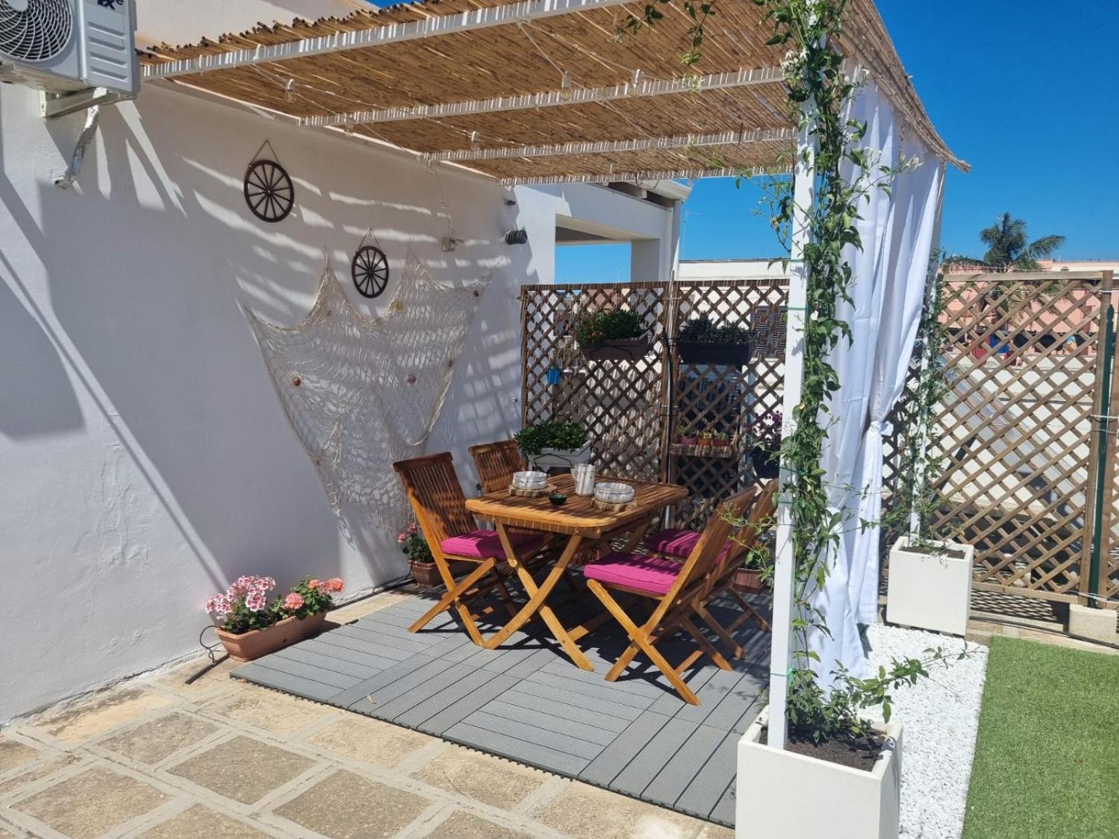 La Terrazza Di Zoe - Castromediano Vila Cavallino di Lecce Exterior foto